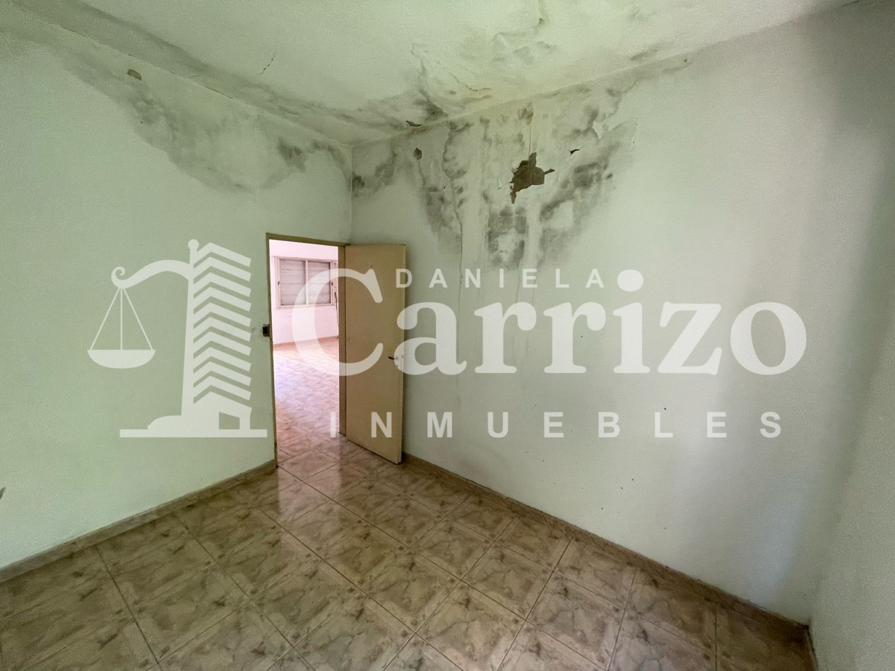 Casa en Venta a Reciclar. Proxima a Barrio Aeronautico. Ituzaingo Norte.