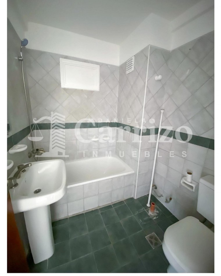 DEPARTAMENTO EN ALQUIER EN CASTELAR 