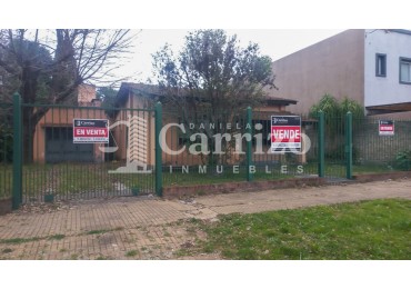 HERMOSA CASA EN VENTA EN SAN ANTONIO DE PADUA, MAS LOTE CONTINUO - MERLO - BUENOS AIRES